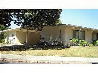 1st image of 390 Roble Ave