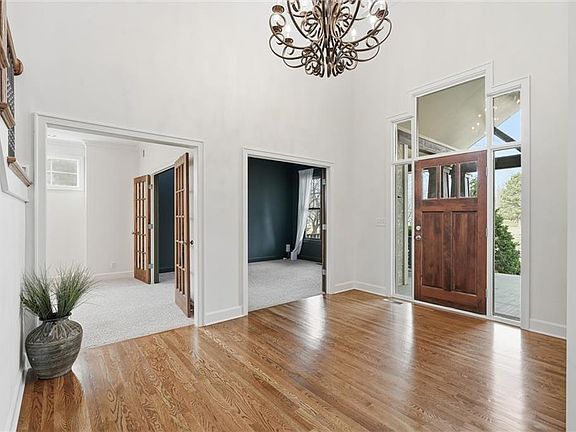 4th image of 15088 Sherwood St