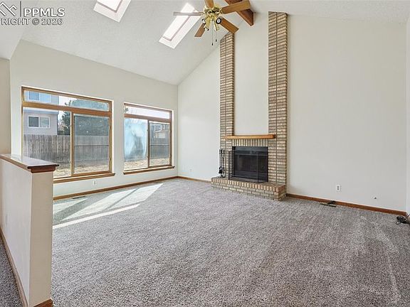 5th image of 4925 Townsend Dr
