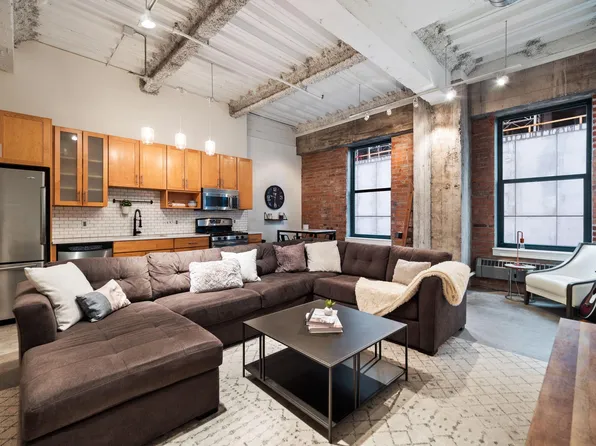 250 Park Ave Unit 310, Minneapolis, MN 55415
