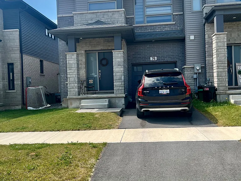 76 William St — Photo 2
