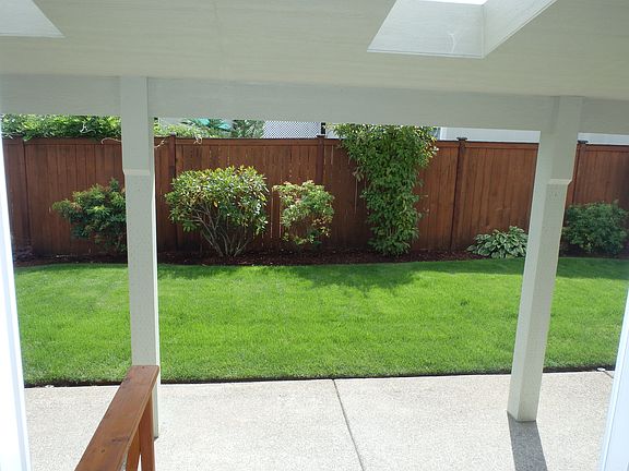 4th image of 9902 195th Street Ct E #18