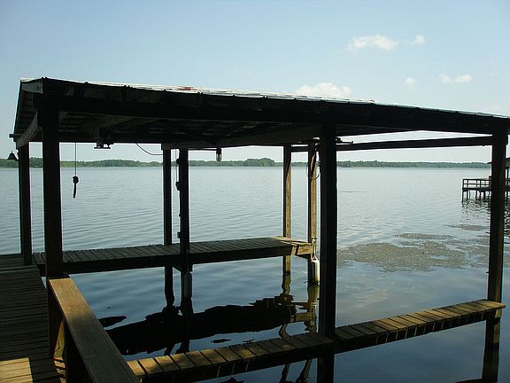 3rd image of Lakeshore Dr