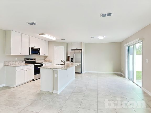 4th image of 66 Raphael Ln