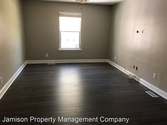 5th image of 8113 Park Vista Cir