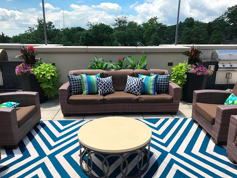 Rooftop Lounge