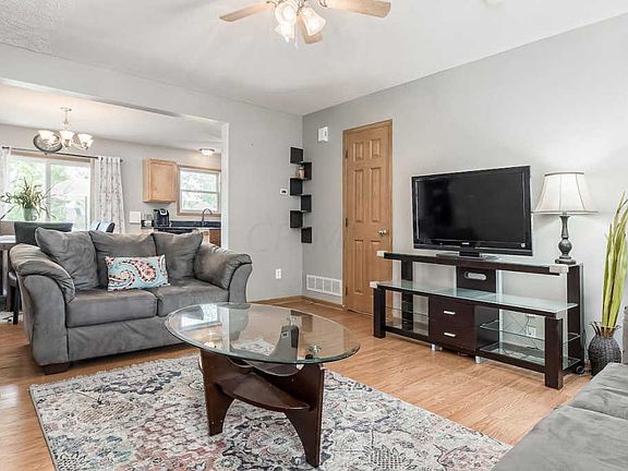 4th image of 1159 Bay Laurel Dr