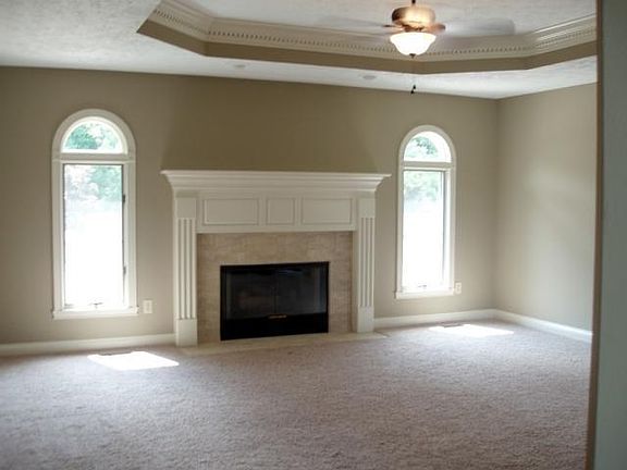2nd image of 550 N Shakespeare Dr
