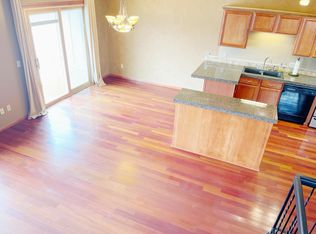 8532 Xenium Ln N, Maple Grove, MN 55369