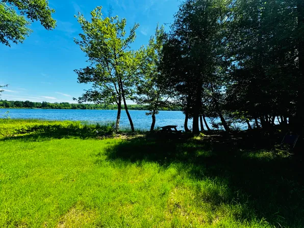 47 Hideaway Lane, Ripley, ME 04930