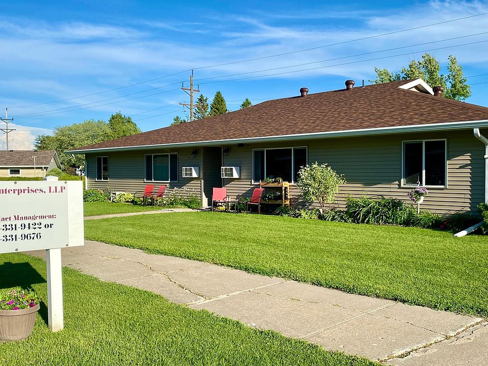 View of the bldg with open unit