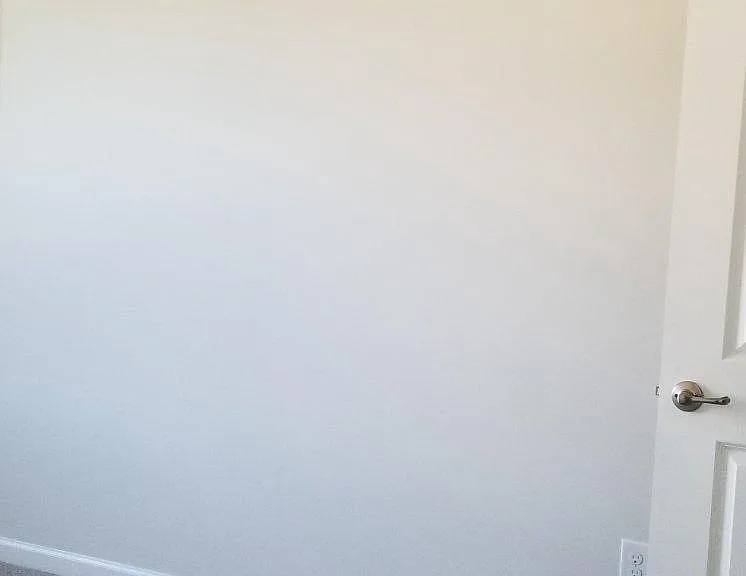 504 Holywell Dr — Photo 10