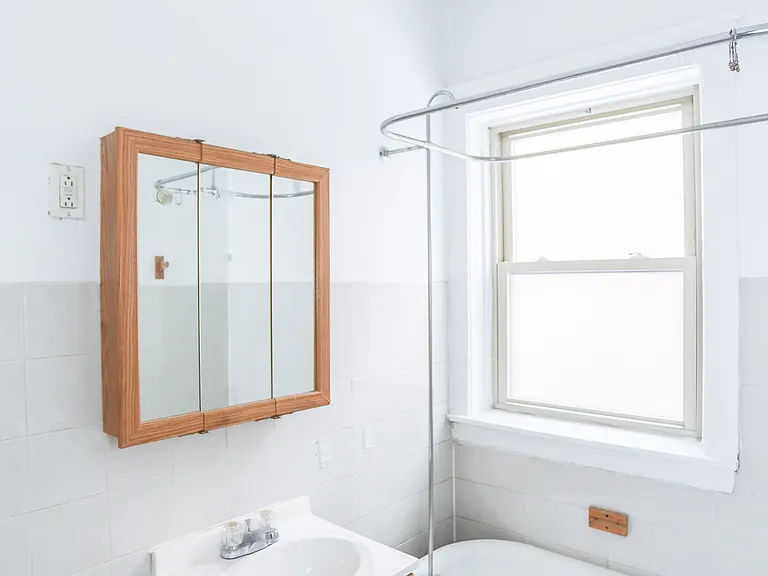 4449 N Damen Ave #3 — Photo 7