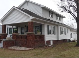 402 S Carbon St, Marion, IL 62959