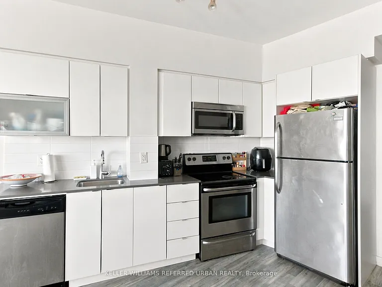 150 E Liberty St #2608 — Photo 10