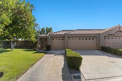 15 Pebble Beach Dr Photo 1