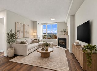 63 Keefer Pl #1707, Vancouver, BC V6B 6N6