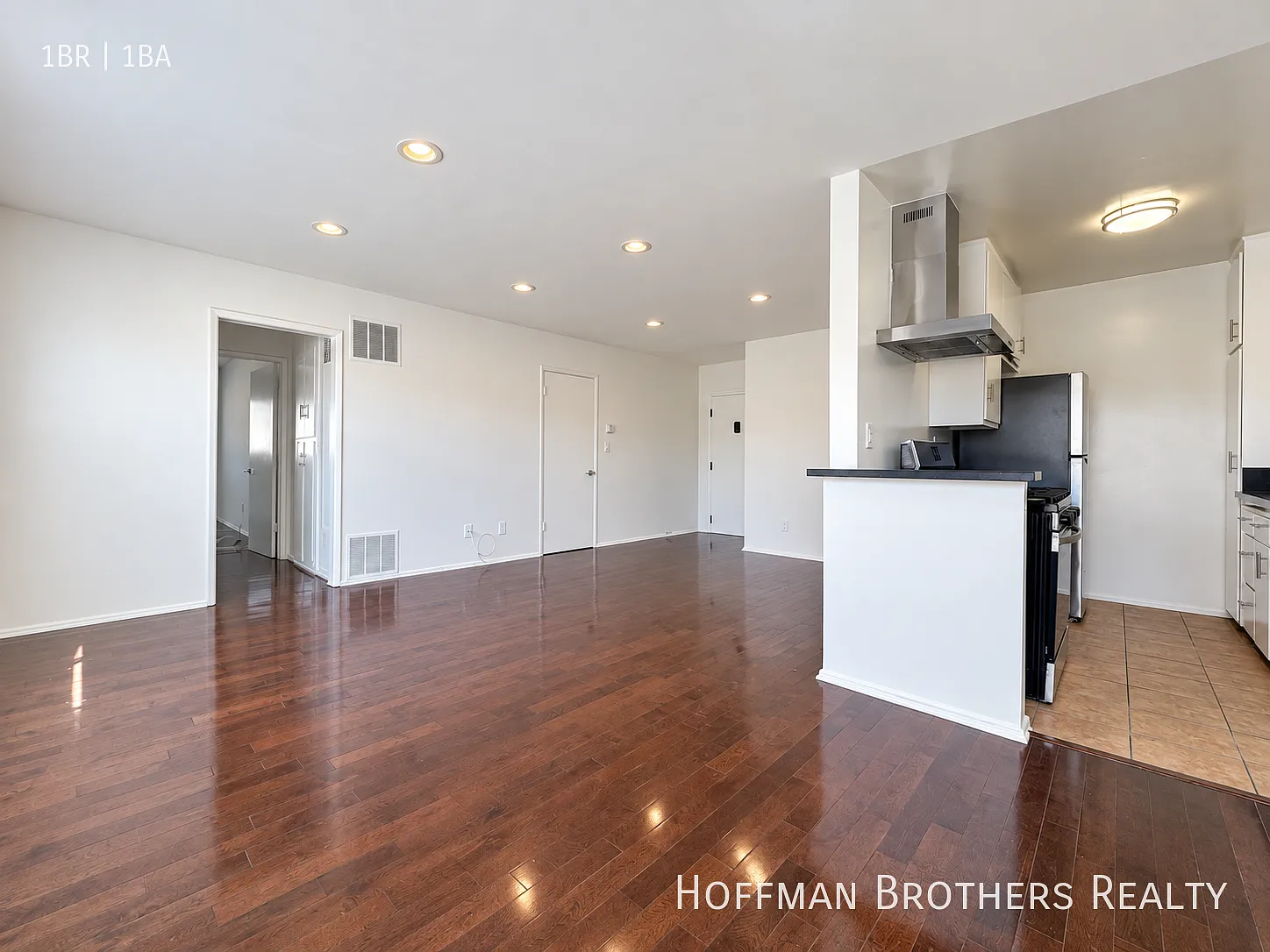 Charming 1-Bedroom Near West Hollywood and the Sunset Strip with Move-In Special — Photo 3