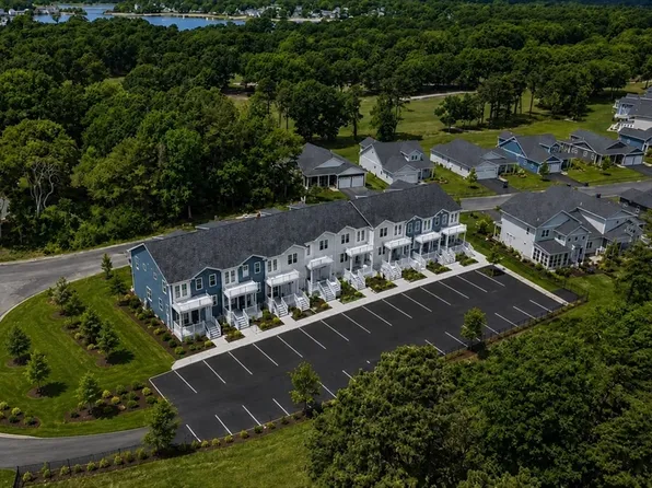 36 Starboard Rd #D, Buzzards Bay, MA 02532