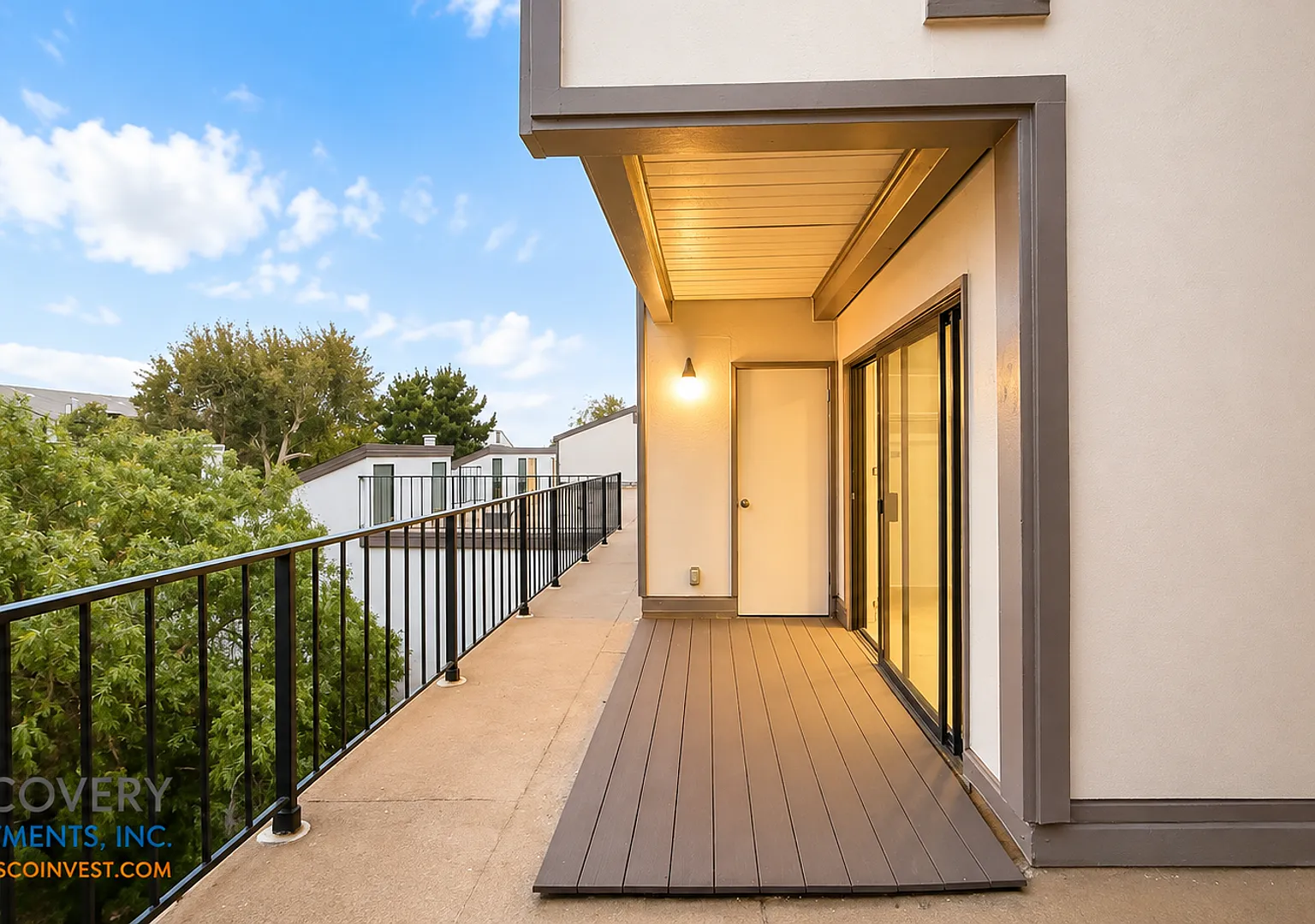 Modern Updated Two Bedroom Condo at The Willows Available for Immediate Lease — Photo 3
