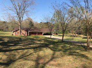 17 Pond Meadow Rd, Natchez, MS 39120