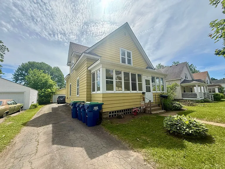 909 S 6th Ave — Photo 11