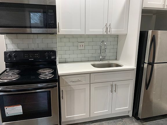 2nd image of 3520 Dekalb Ave #H6