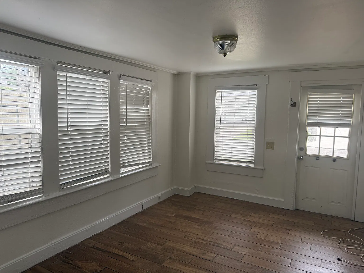 2 bed, 800 sqft, $1,495 — Photo 3