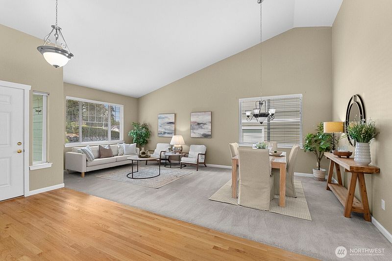 4th image of 2744 Sutherland Place