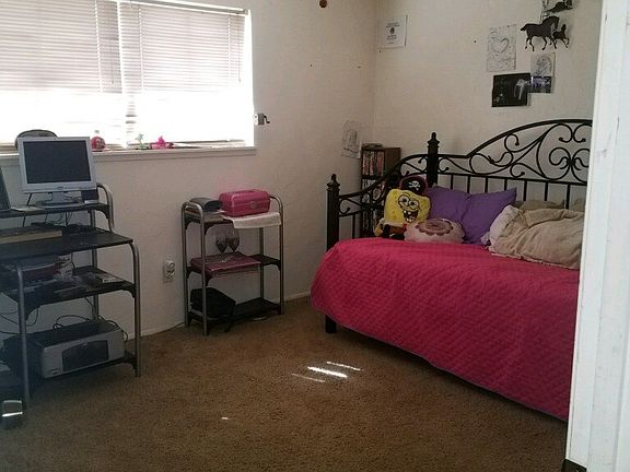 5th image of 1112 Bellaire Dr