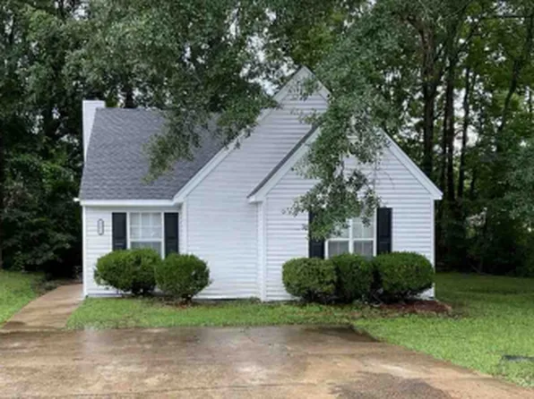 5571 Tiki Ln, Jackson, MS 39212