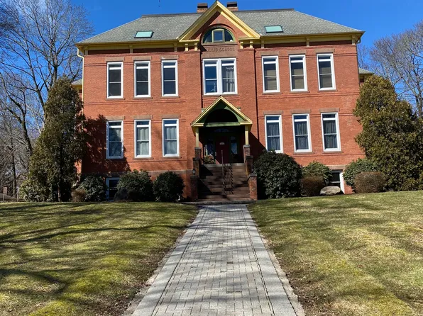 58 Woodley Court APT 2, Meriden, CT 06450