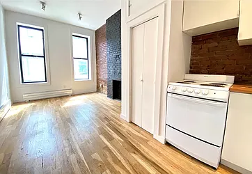 Rented by Nolita Group