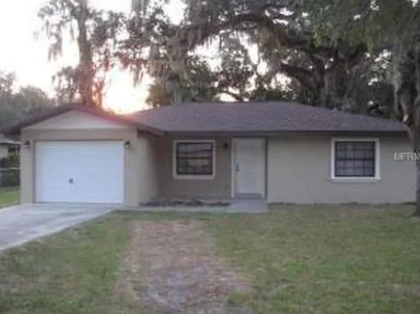 204 S West St, Bushnell, FL 33513