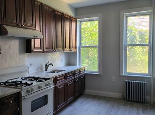 7035 66th St APT 1, Ridgewood, NY 11385