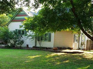 219 Walnut St, Halstead, KS 67056