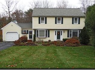 8 Midland Cir, Andover, MA 01810