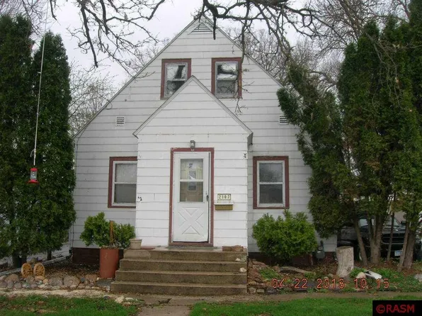 2107 E Oakland Ave, Austin, MN 55912