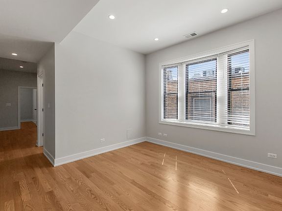 4th image of 3818-20 N Sheffield Ave #3820-1