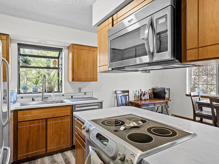 113 S Neyland Ave — Photo 15