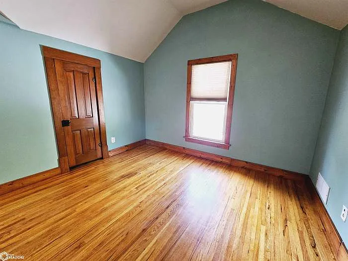 206 NE 1st St — Photo 15