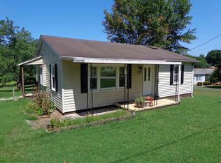 816 W Cherokee Dr, Jefferson City, TN 37760