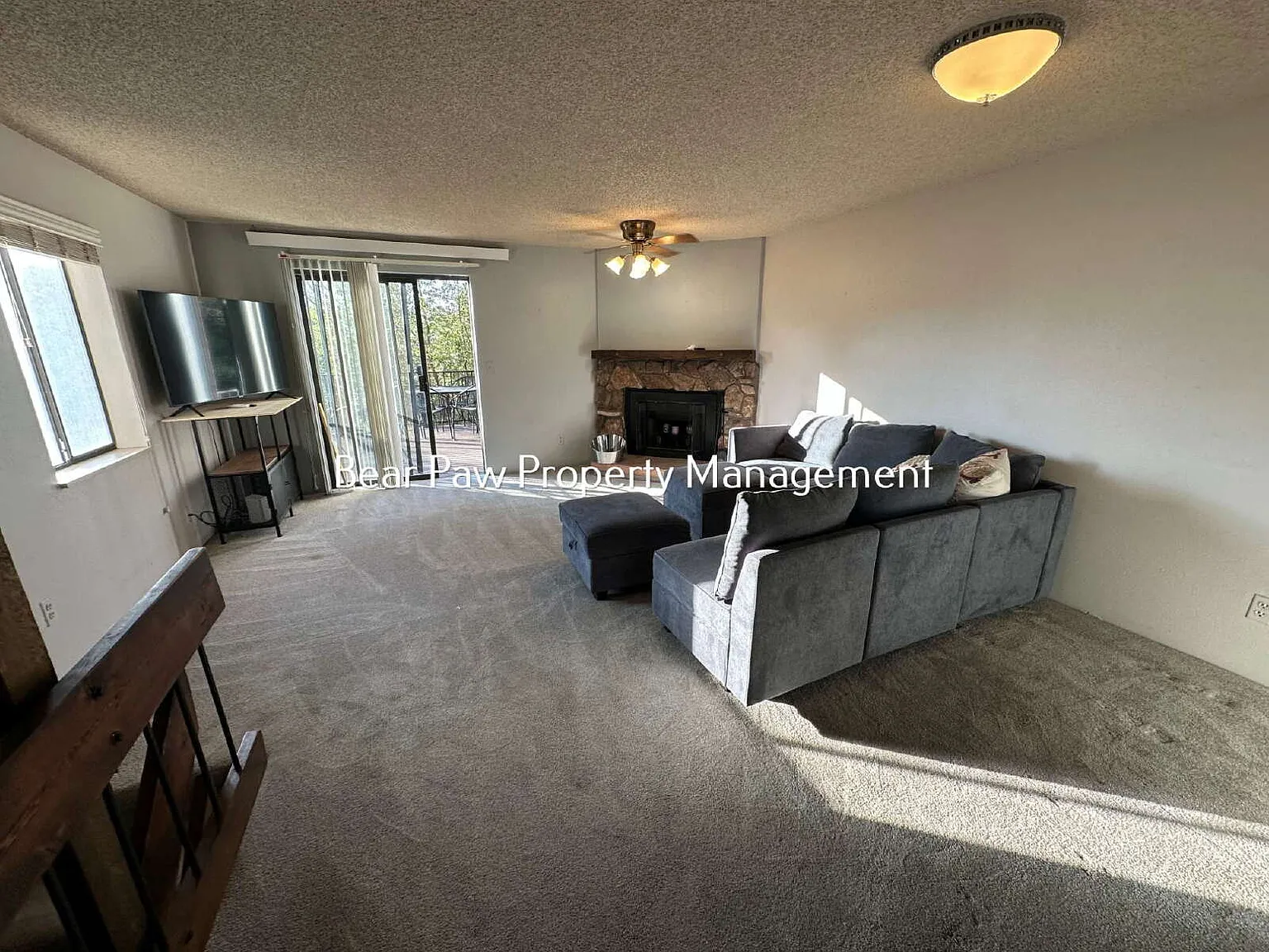 4 bed, 2.5 bath, 1604 sqft, $3,500 — Photo 3