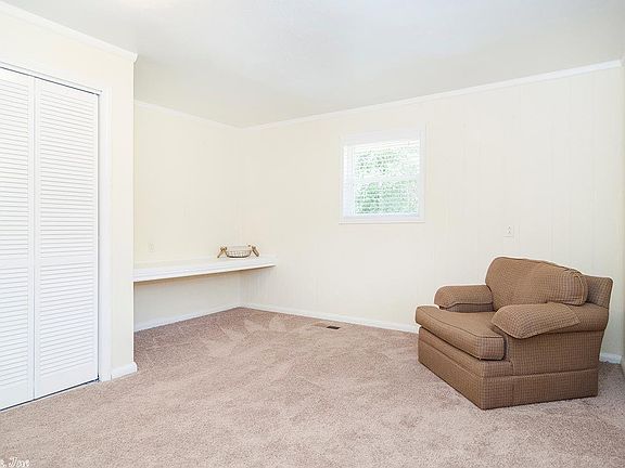 3rd image of 714 Wildwood Ave