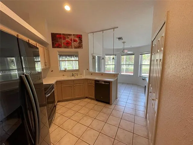 2710 Augusta Dr — Photo 17
