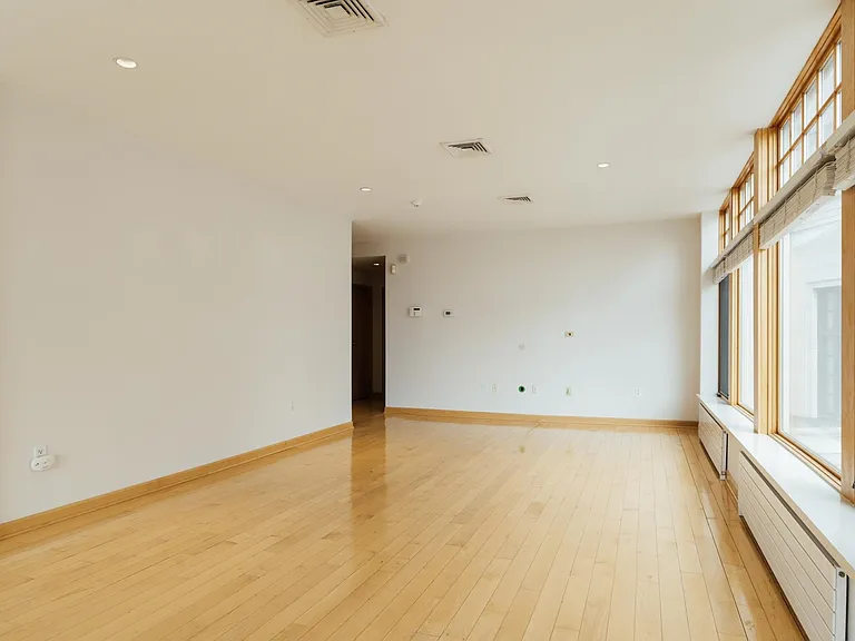 30 Park Ave #1 — Photo 18