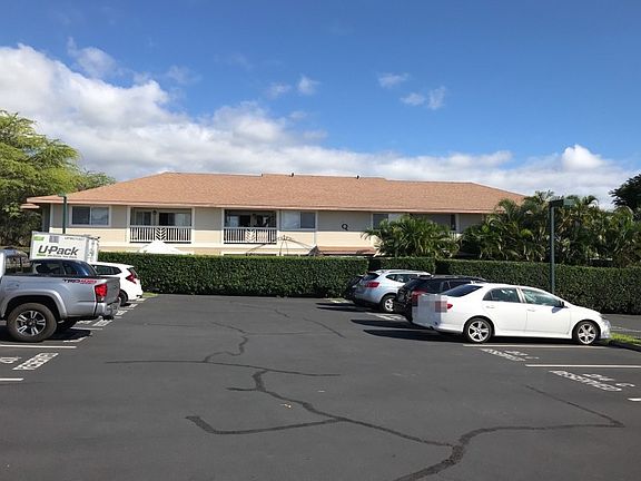 3rd image of 75-6081 Alii Dr APT Q203