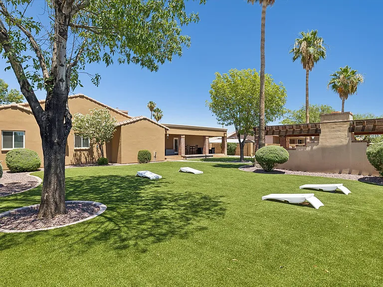9023 W Patrick Ln — Photo 44
