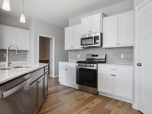 7th image of this home