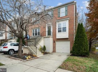 45577 Hutchens Sq, Sterling, VA 20166